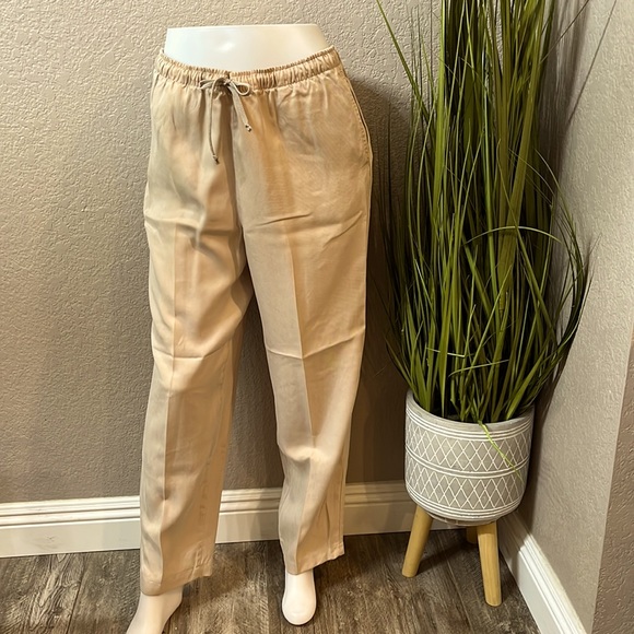 French Laundry Pull-on Pants Beige Medium - Picture 11 of 11
